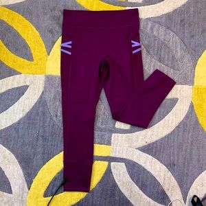 BRAND NEW FABLETICS MID RISE LEGGING 7/8